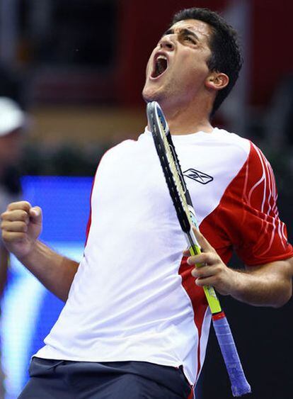 Almagro celebra su triunfo frente a Santoro