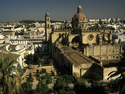 Vista de la ciudad antigua y la catedral de Jerez de la Frontera.