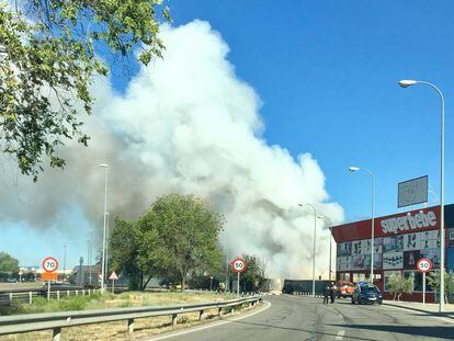 Incendio en una nave industrial de Fuenlabrada en septiembre de 2016.
