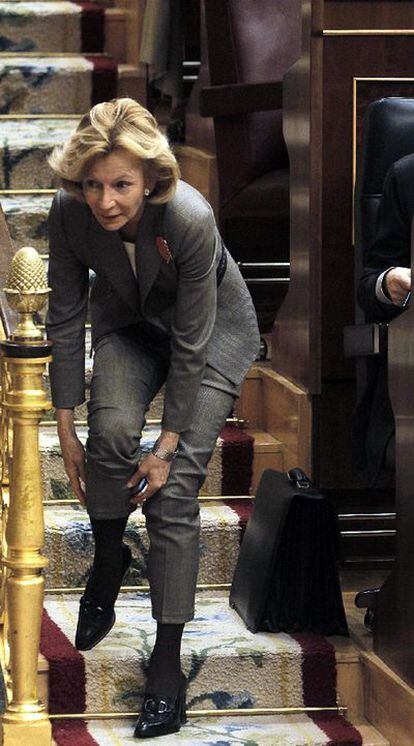 Elena Salgado, en una escalera del hemiciclo.