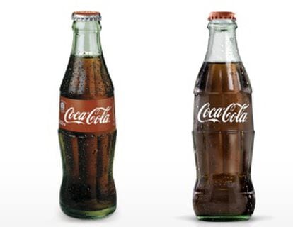 A l'esquerra, l'ampolla de Coca-Cola que es distribuïa fins ara i a la dreta, la nova.