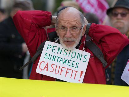 Manifestación de pensionistas en Nantes, en abril.