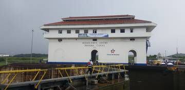 Puesto de control de esclusas del Canal de Panamá de Miraflores.