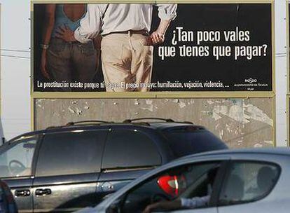 El Ayuntamiento de Sevilla ha iniciado una campaña para disuadir a los clientes de la prostitución.