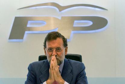 El presidente del Partido Popular, Mariano Rajoy, al inicio de la reunión del Comité de Dirección de su partido, en Madrid el 9 de septiembre de 2009.