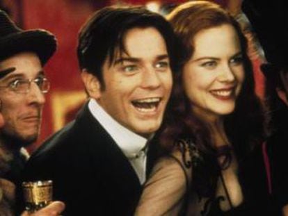 Un fotograma de la pel&iacute;cula &#039;Moulin Rouge&#039;, con los actores Ewan McGregor y Nicole Kidman en el centro.  