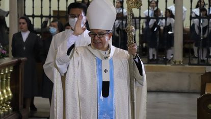 Luis José Rueda Aparicio, durante una misa en la Catedral Primada de Bogotá, en mayo de 2022.