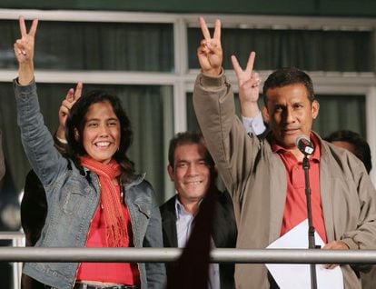 Nadine Heredia, con su esposo, el presidente Humala, el d&iacute;a de las elecciones. 
