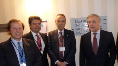 Ramón Estalella (Cehat), Emilio Gallego (FEHR), Joan Gaspart (CEOE) y el vicepresidente de la Comisión Europea, Antonio Tajani, en Roma.