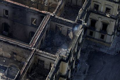 Vista aérea del Museo Nacional de Brasil tras el incendio.