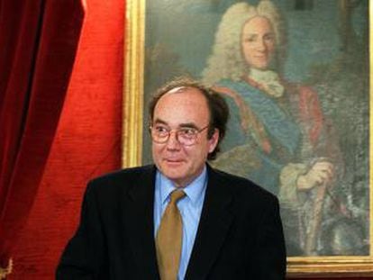 Francisco Calvo Serraller, en febrero de 2001, en la sede de la Academia de Historia.