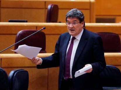 El ministro de Seguridad Social, José Luis Escrivá, durante una sesión de control en el Senado.