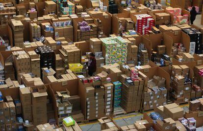 Los almacenes de Amazon en Peterborough, Reino Unido, preparados para el 'black friday'