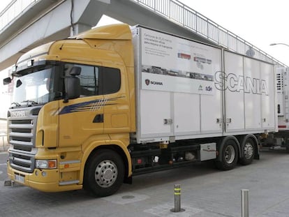 Imagen de un cami&oacute;n Scania. 