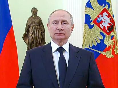 Putin, durante su discurso con motivo del Día Internacional de la Mujer, en una imagen distribuida por la presidencia rusa.