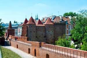 Parte de las murallas defensivas de Varsovia.