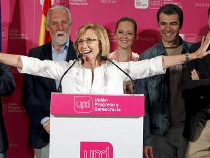 La presidenta de Unión Progreso y Democracia, Rosa Díez, durante su comparecencia tras conocer los resultados de su partido en las elecciones municipales y autonómicas.