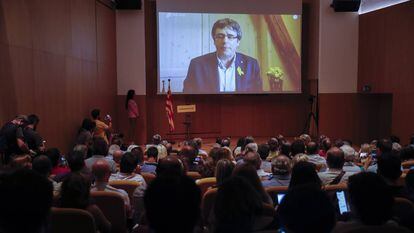 Carles Puigdemont durante la presentación de su partido ayer en Barcelona.
