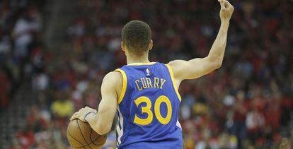 Stephen Curry, jugador de baloncesto de los Golden State Warriors de la NBA, durante un partido