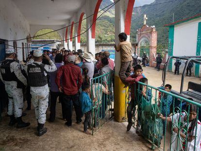 Habitantes de Joya Real, en Guerrero