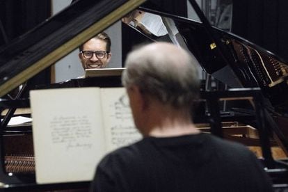 Leif Ove Andsnes y Marc-André Hamelin durante el ensayo del 'Concierto para dos pianos' de Stravinsky.