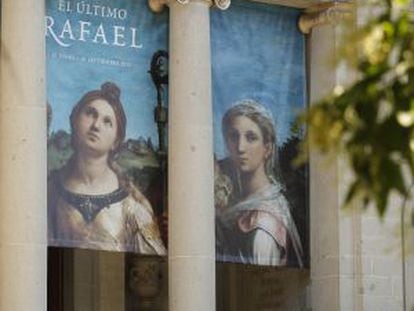 Cola de entrada en el Museo Nacional del Prado esta semana para ver la exposición de Rafael.