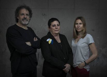 De izquierda a derecha, Txema Urkijo, Mercedes Gallizo y Esther Pascual.