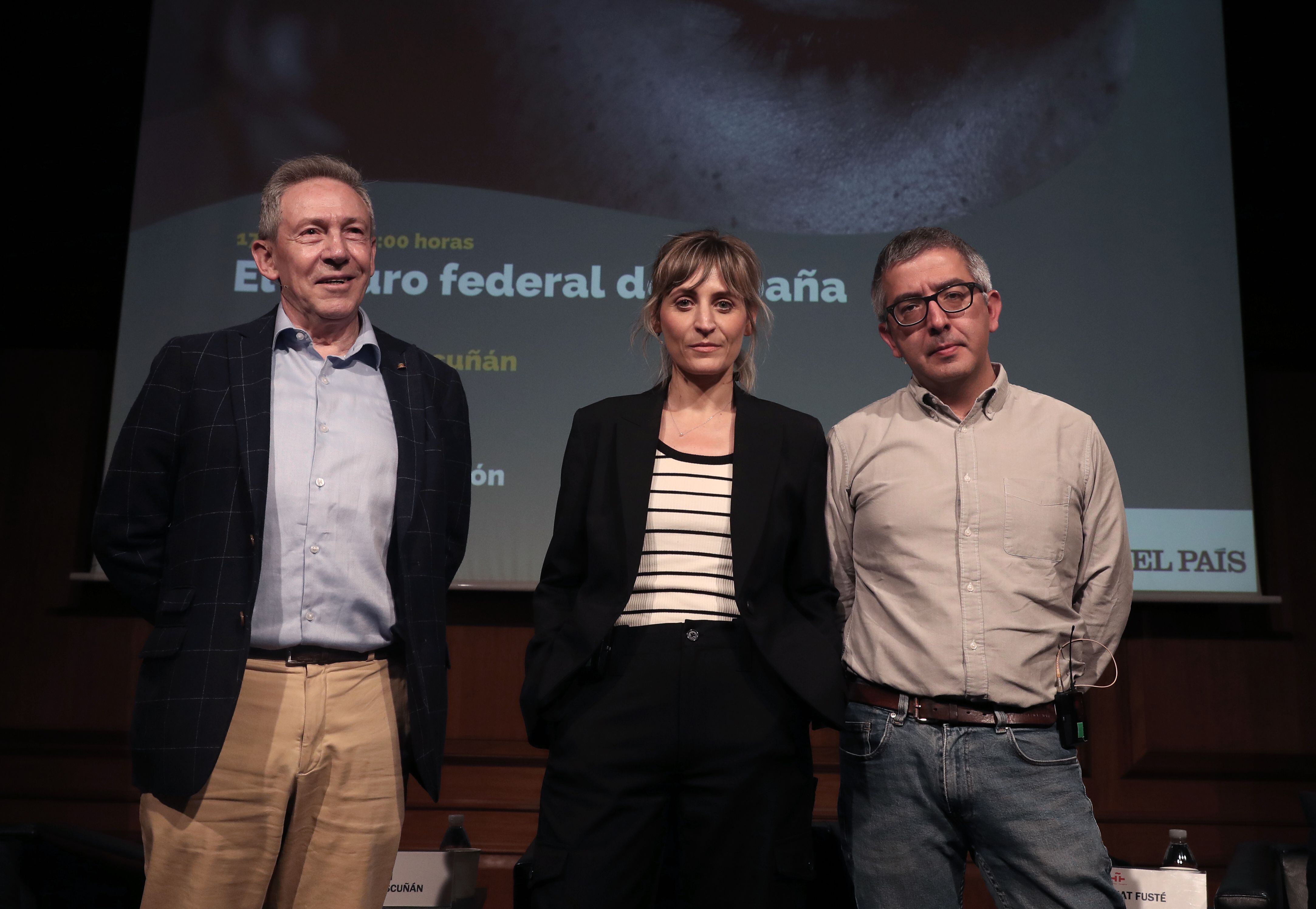 Desde la izquierda, Juan Sisinio Pérez Garzón, Máriam Martinez-Bascuñán y Jordi Amat, este lunes en el Instituto Cervantes.