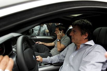Messi y su padre, a la llegada a una concentración de Argentina en Buenos Aires.