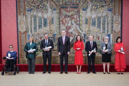 MADRID, SPAIN - MARCH 15: Queen Letizia of Spain and King Felipe VI of Spain deliver accreditations on the 10th Promotion of Honorary Ambassadors for the "Spain" Brand at Palacio Real de El Pardo. Madrid on March 15, 2023 in Madrid, Spain. (Photo by Pablo Cuadra/Getty Images)