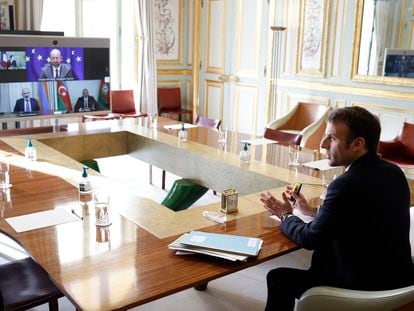 Macron, este viernes en videoconferencia con jefes de Estado y de Gobierno de Armenia y Azerbaiyán, y con Charles Michel.