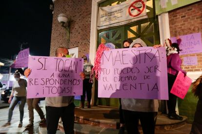 Protesta de los alumnos de Ángel María Garibay Kintana.
