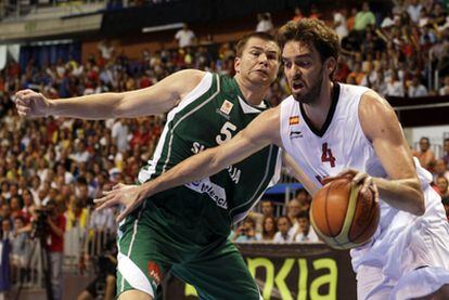 Gasol en un momento del encuentro contra Eslovenia.