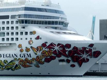 Vista de la decoración de estribor del crucero Norwegian Gem, de la compañía Norwegian Cruise. EFE
 
