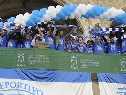 Fiesta de ascenso del Deportivo Alavés en Vitoria