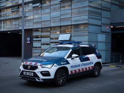 Un vehículo de los Mossos d'Esquadra en una foto de archivo.