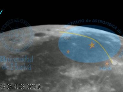 Imagen de la luna durante el eclipse del 21 de enero. En vídeo, el impacto de la roca contra el satélite.