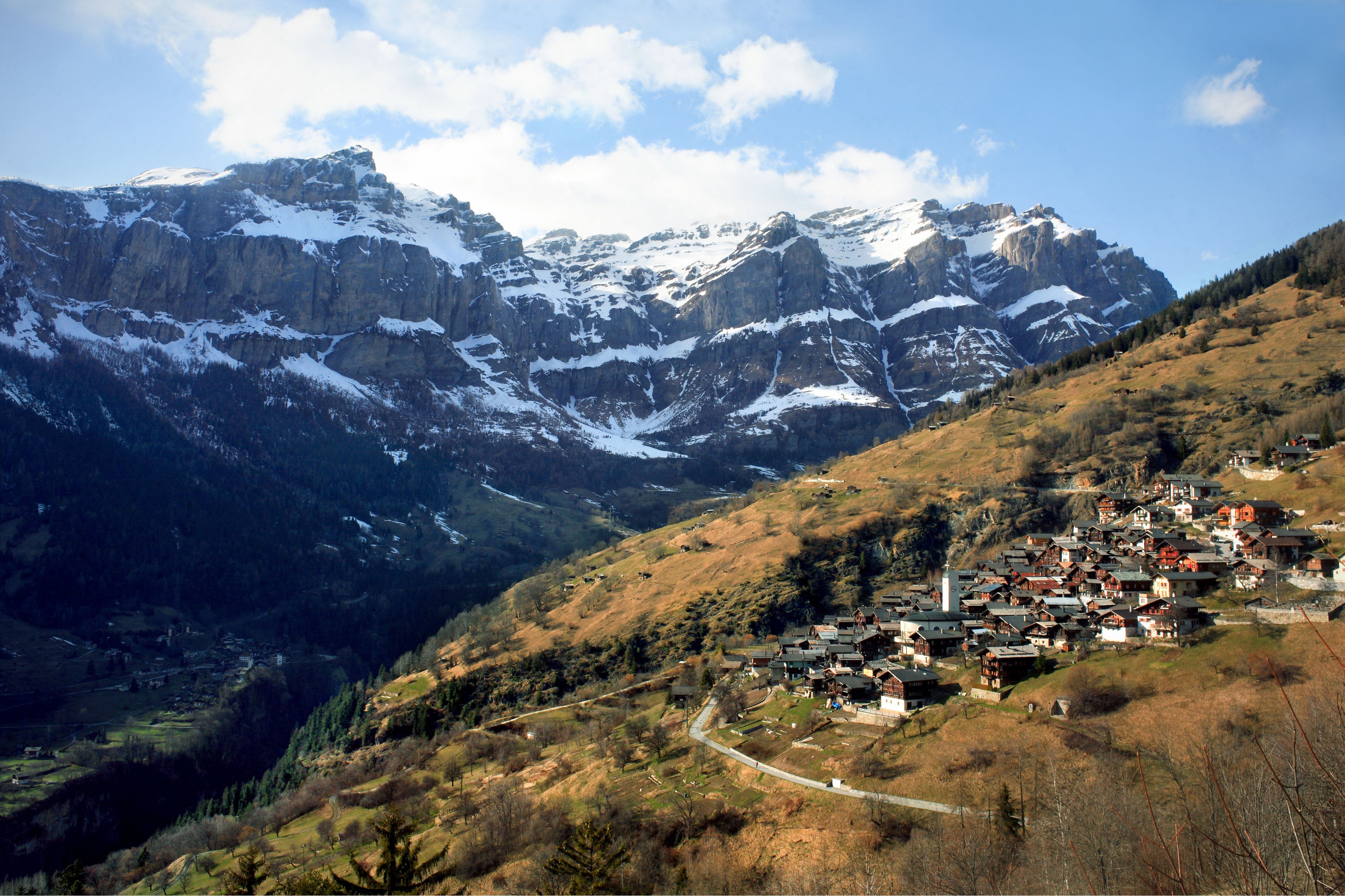Pueblo de Albinen, en el cantón suizo de Valais.