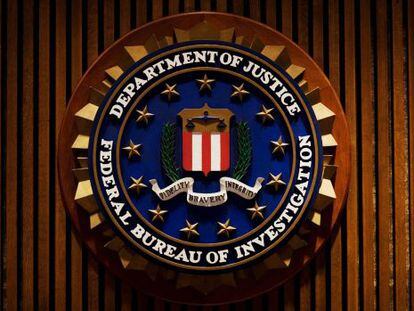 El escudo del FBI, en su sede en Washington. 