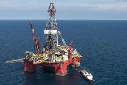 Vista aérea de una plataforma exploratoria de Pemex.