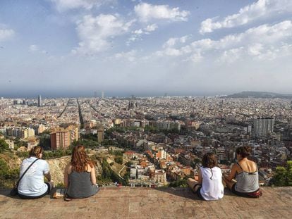 Imagen panorámica de la ciudad de Barcelona.