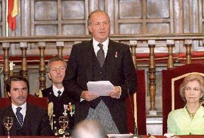 El Rey, durante la lectura de su discurso el lunes en Alcalá de Henares.