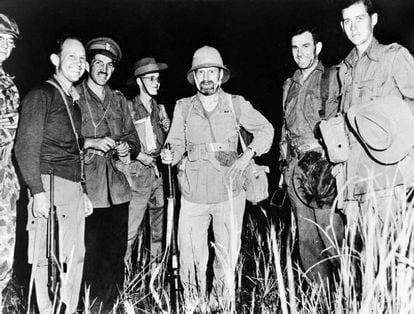 Wingate with members of the Chindits in Burma.