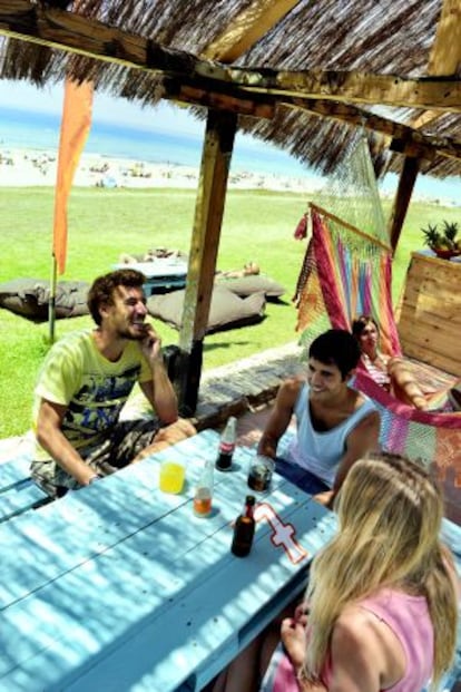 La terraza del Sirocco, en la ensenada de Bolonia (Tarifa).