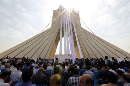 Concentración en la plaza Azadi de Teherán, en apoyo al equipo negociador iraní.