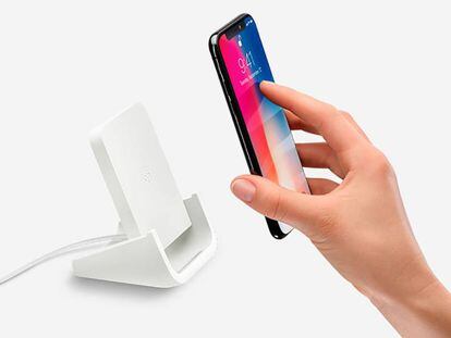 Logitech lanza un elegante cargador inalámbrico para el iPhone X, Gadgets