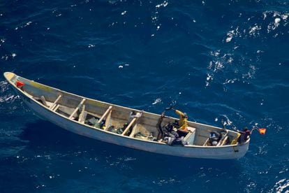 Patera hallada cerca de las costas de Gran Canaria el pasado 20 de agosto con cinco inmigrantes fallecidos.