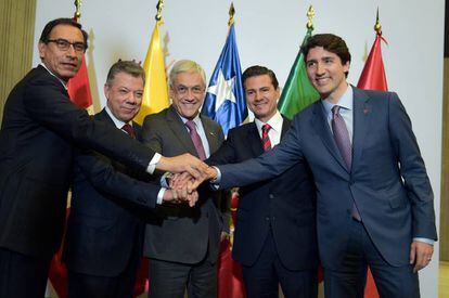 Vizcarra, Santos, Piñera, Peña Nieto y Trudeau, en abril pasado.