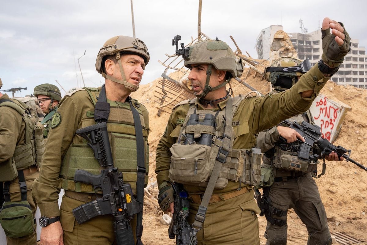 El jefe de la inteligencia militar de Israel dimite por no prevenir el ataque de Hamás | Internacional | EL PAÍS