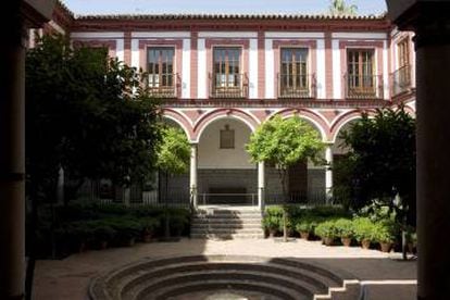 Patio del Hospital de los Venerables, en Sevilla.